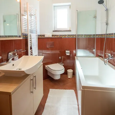 Lumaja Luxury דירה *