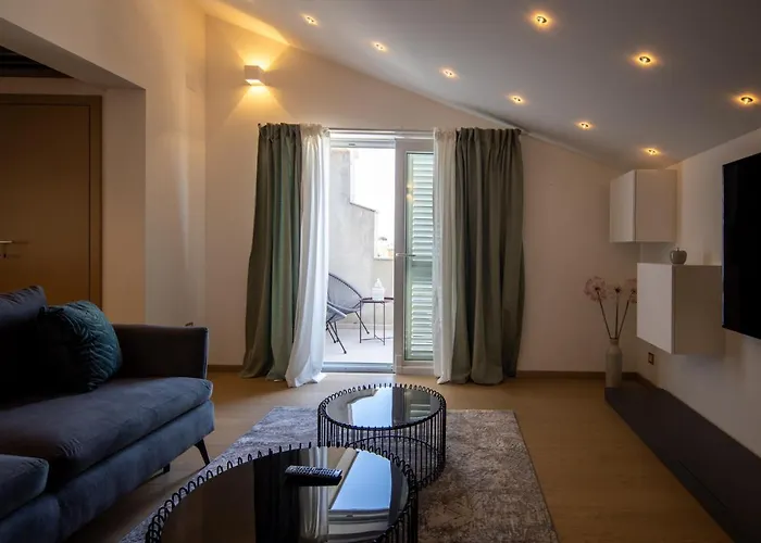 Lumaja Luxury アパート