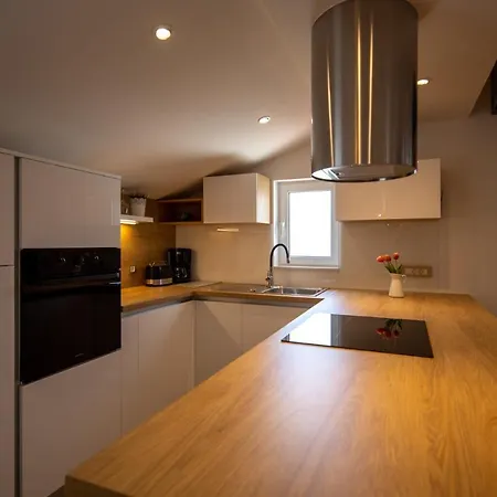 Lumaja Luxury Apartment