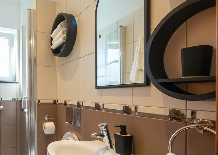 Lumaja Luxury * بيوغْغاد نا موغو